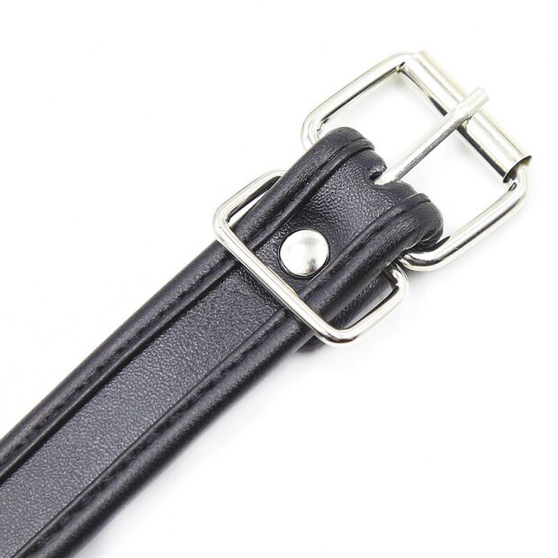OHMAMA handcuffs with leather straps black